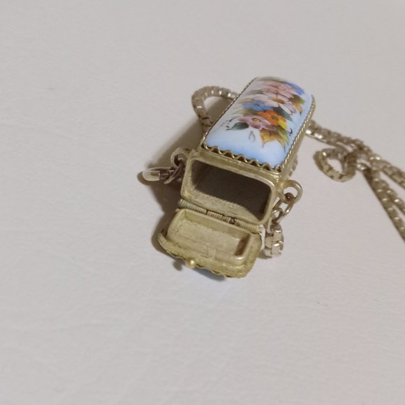 Vintage Rare Floral Enamel Locket Necklace - Picture 14 of 16